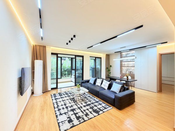 包河区地铁口_一楼洋房带大院子_可半公_可住家_家具家电齐全