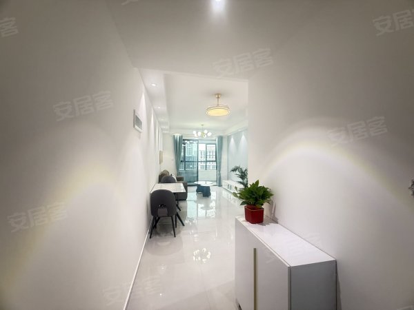 正规小区民水民电_精装两室全屋定制_地下车库停车免费押一付一