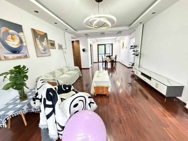 科学大道地铁口旁边_精装三室_南北阳台_住家装修_金湖小学旁