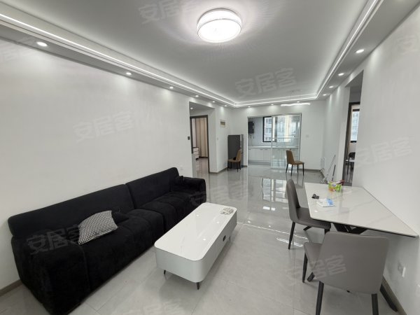 磨店家园三期翰林院三室一厅，南北通透，小区环境优美，免费停车