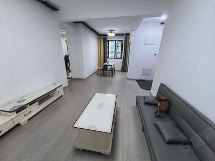 德淮里一中旁，整租三室精装修南门出去就是一中上学方便民水民电
