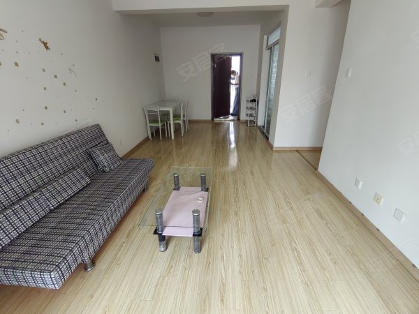 大富新领地_简装三室_干净整洁_两台空调_淮合中小学国际陆港