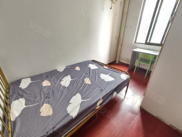 港澳广场安医大二附院旁精装单间出租