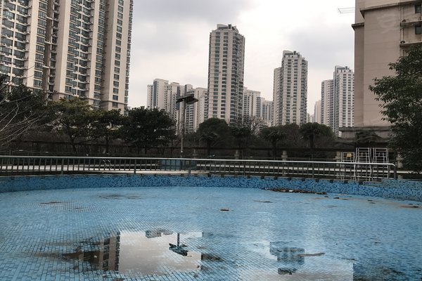中远两湾城人口_中远两湾城地图(2)