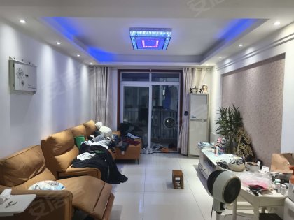 上城国际新界__精装3房_头，次出租_自住装修_家电齐全