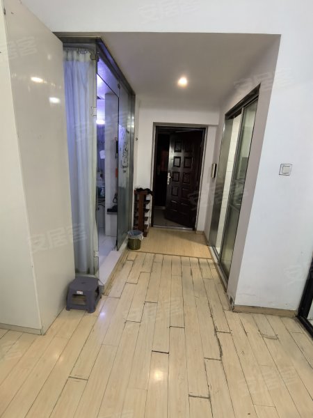 万象新天_1室1厅1卫__电梯房_精装修43平米