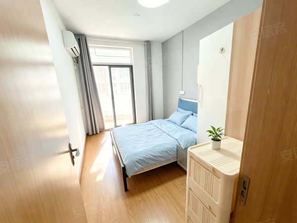 精装两居！红鑫新村，港汇广场，海卉花市，新华国际，洪岗地铁口
