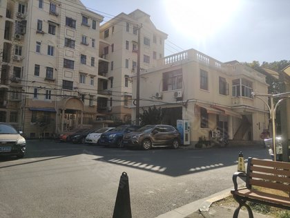 静安新城有多少人口_静安大悦城摩天轮图片(2)