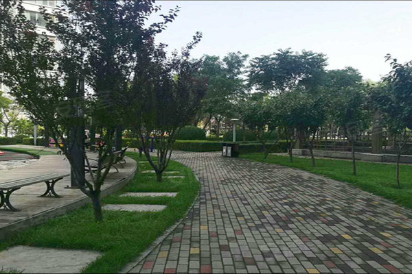 麻阳滨河社区人口是多少_打扫社区卫生图片(3)