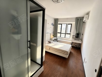 绿地大融城_南屏路地铁口_里店雅苑小区_朝南独卫_实图实价