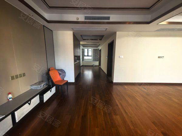 文一豪门金地_拎包入住_精装修_南北通透