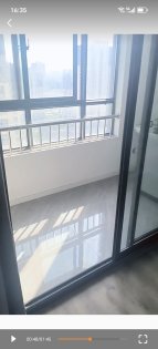 主卧阳台_朝南非隔断_实图实价_厨卫燃气_押一付一_鹤翔园