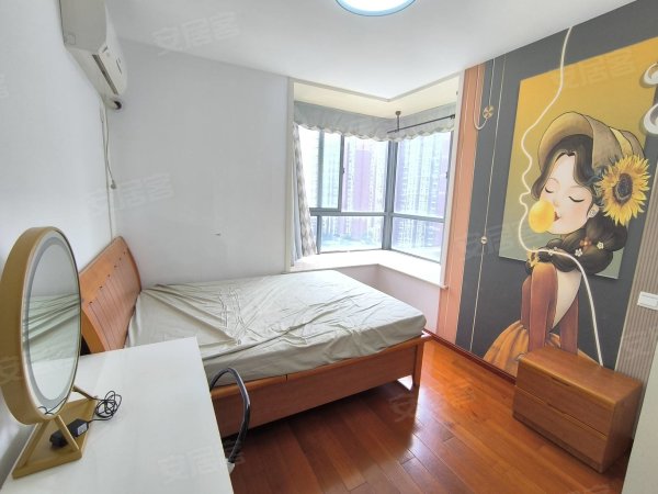 徽杰苑_业主自住装修飘窗次卧_可短租月付_振徽苑_观湖苑紫庐