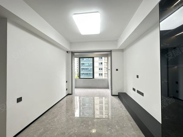 奥体业主自住精装三房~全屋中央空调~全屋定制衣柜~家具可配齐