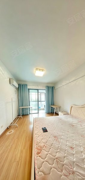 公园道1号(南区)_精装修_电梯房_1室1厅1卫