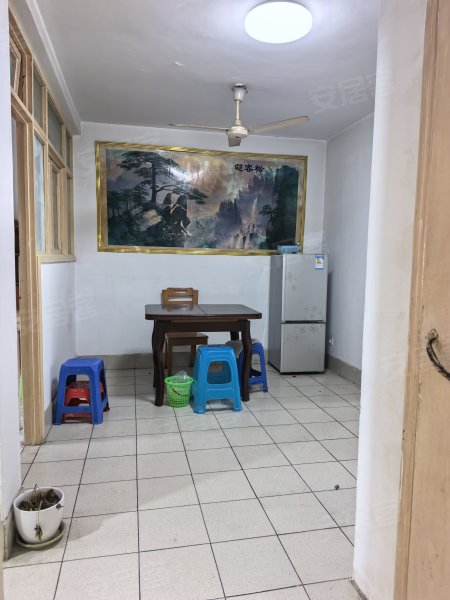 安农大旁_琥珀北村~琥珀合家福超市附近3室1厅1卫_拎包入住