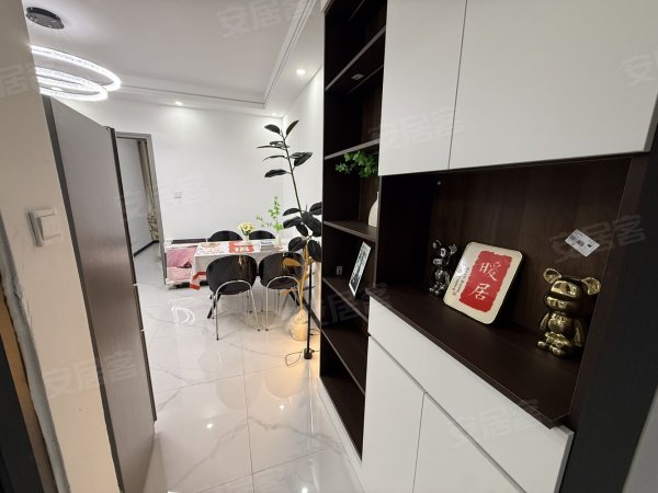 湖畔义乐_精装两室_民用水电_义城地铁口