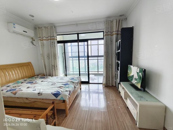御龙湾_政务区_八中_双地铁口_拎包即住_民用水电气