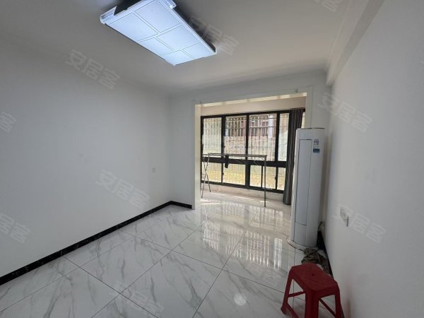 兴海苑D区_近地铁一号线_拎包入住_精装修_南北通透