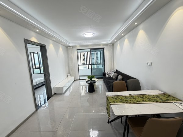 磨店家园两室一厅精装修，南北通透小区免费停车，物美价廉，抓紧