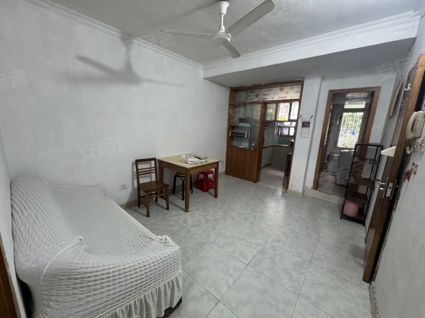 安农大_之心城_三里庵地铁口_蜀山新村精装一室一厅低楼层