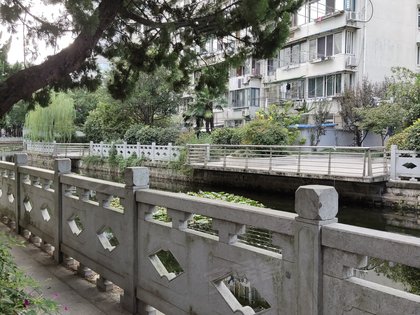 芙蓉园曹杨五村