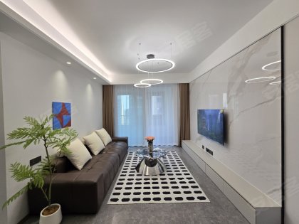 雍境湾边户三房两卫_首次出租_全屋定制真图实拍_月付