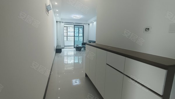 云川雅筑_精美装修_民水民电_可短租月付_随时带看