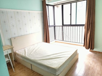 独卫信达西山银杏_押一付一_新粮仓_百大商务中心_松荫桥