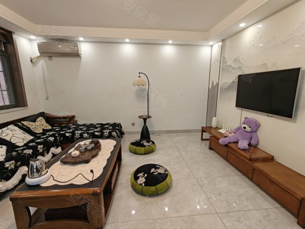 嘉和苑(南区)_新出自住三室！随时可看！拎包入住！