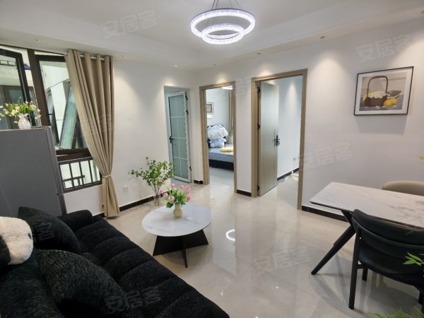 湖畔义乐_业主自住精装_两室全屋定制_停车方便_随时看房