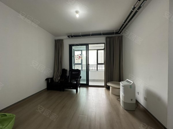 圩兴苑_全屋精装_一室一厅_采光超好_随时可看房_拎包入住