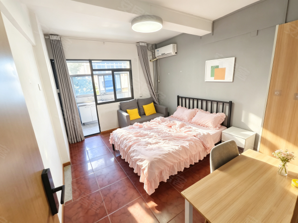 实习免费试住_押金减半_近四牌楼地铁口_省立医院_银泰中心