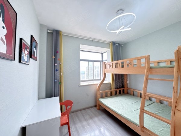 可住两个人_上下床_金城港湾_楼下地铁口_正鼎大厦_汽车城