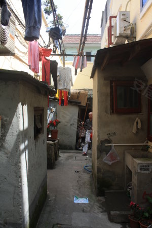 老西门方浜西路二手市场使用权动迁老房子,中方南阳基地待开发