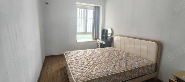 京福花园嘉兰苑_南北通透_2室1厅1卫_拎包入住_旁边有公园