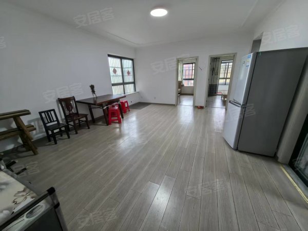 磨店家园同德苑_自住精装两居室_定制衣柜_先到先得