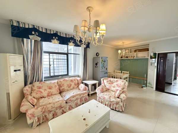 金成港湾_超大落地窗阳台_田园风两室_干湿分离_家具家电齐全
