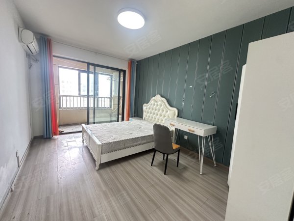 沪上人家_新语华庭_中建智立方_合租单间