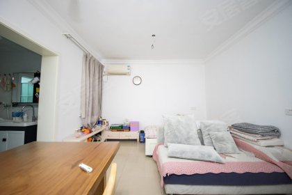 安居苑东村__1楼带院子！两室朝南！可陪读！住家！拎包入住!