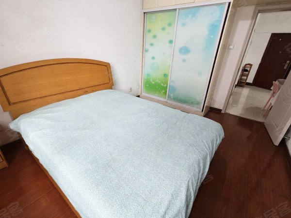蜀山区一户室51.50平米4层