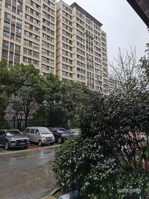 湖居世家精装3房出售,随时看房,鑫苑湖居世家二手房,230万,3室1厅,1卫
