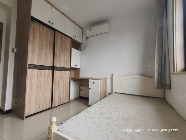 恒盛豪庭_步行街_龙湖车桥新界_和平广场旁2室朝南精装电梯房