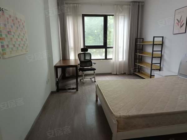 琥珀东华府十中对面低楼层安静舒适适合陪读拎包入住