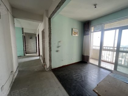 近地铁口_南北通透_采光良好