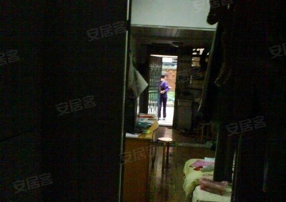 交通更已逐渐完善,地铁三号线沿线,更有多路公交车线路可供高清图片