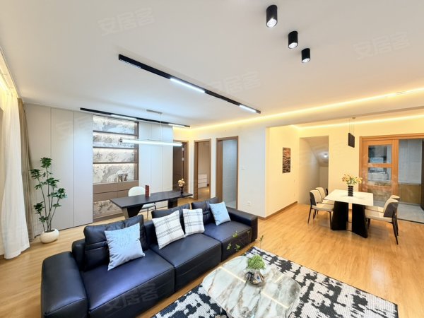 金科博翠天辰_一楼带大院子_大横厅_全屋定制_拎包入住