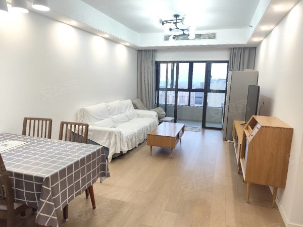 整租_汇景城市中心_三居室_实木家具_中央空调_地铁口商圈