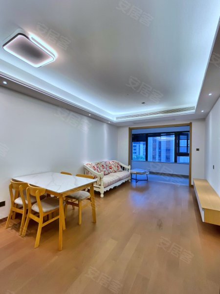 雍华府！住家精装修定制家具！全屋中央空调带暖气！密码看房！