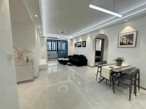 春润苑一房带衣帽间_3号线地铁_维信诺_磨店大学城_黉街商业